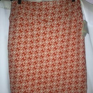 LuLaRoe Cassie skirt